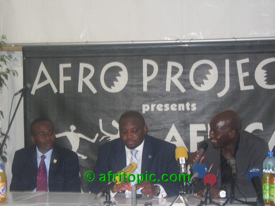 ../Images/afw2006b 005.jpg